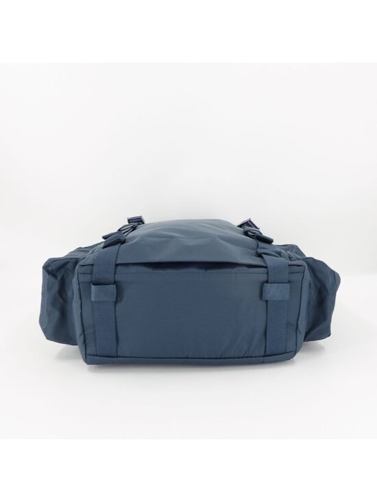 Lululemon Wunderlust Backpack 25L Blue main image 15
